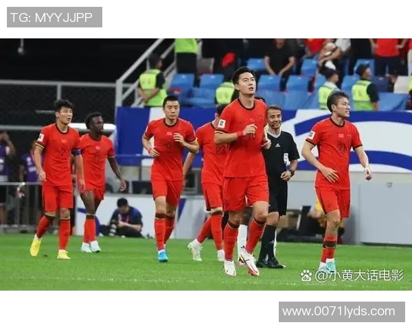 杭州足球队个人能力提升的关键因素与发展路径探讨